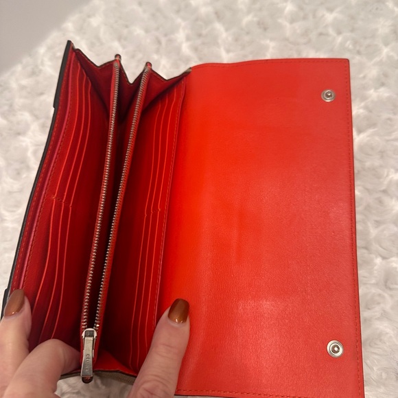 Celine Large Flap Continental Long Double
Snap Trifold Wallet Grained Calfskin - Picture 12 of 14